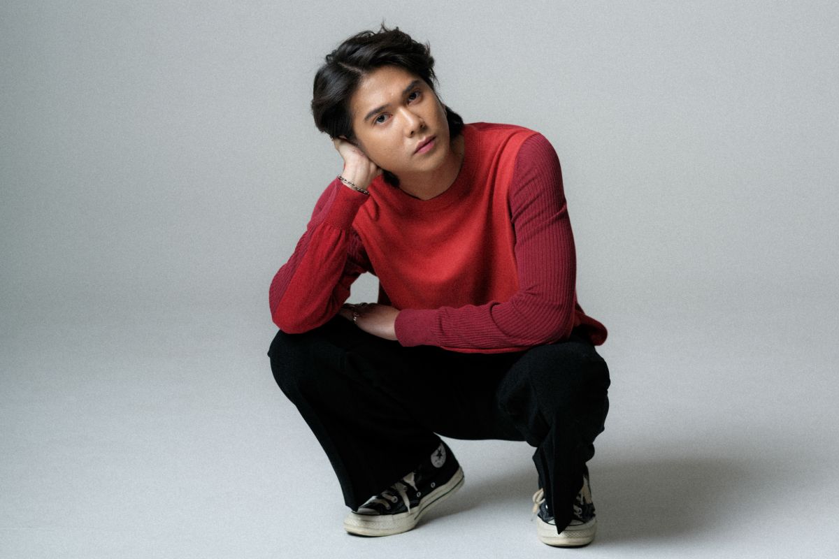 Profil Lengkap Iqbaal Ramadhan: Bintang Muda Multitalenta